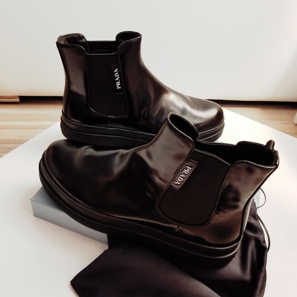 Prada Shoes - PRADA

Leather Platform Ankle Boots